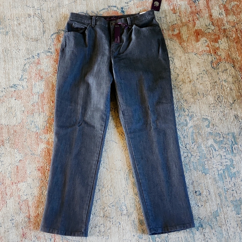 NWT Gloria Vanderbilt Classic Fit Mid-rise Amanda Jean 👖🩶